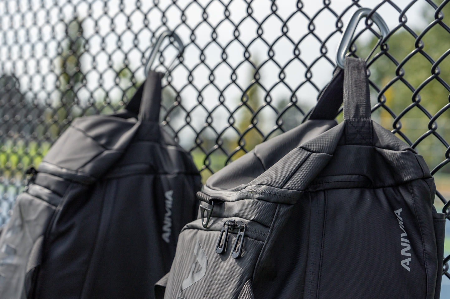 Aniviia 2-in-1 Duffle Bag Backpack